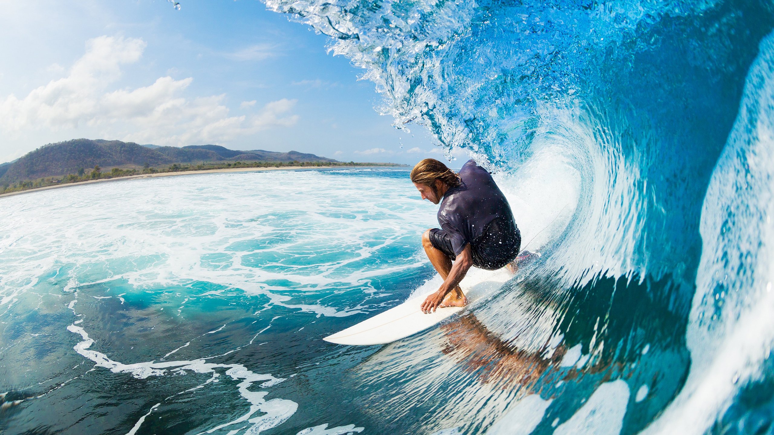 克罗地亚队在巴黎奥运会手球比赛中展现出高效的快攻配合，克罗地亚国家队首发